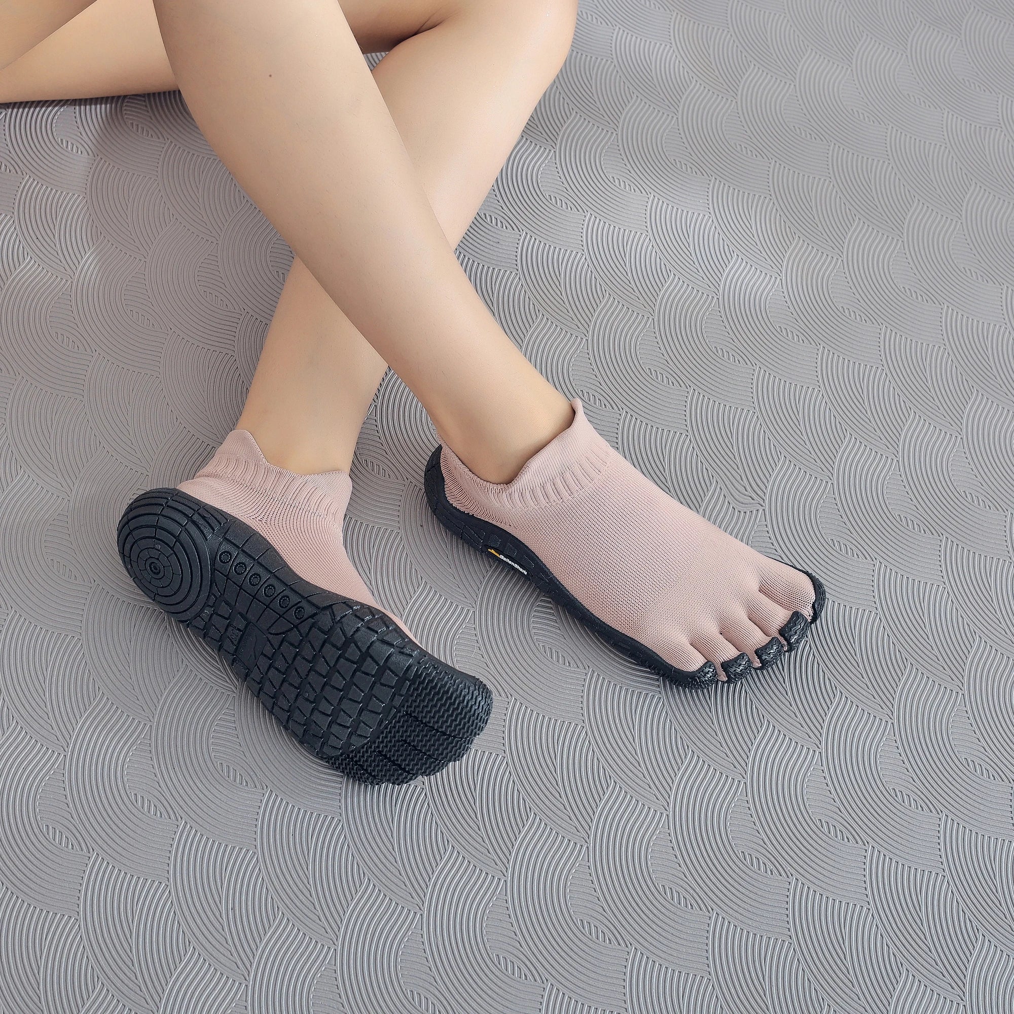 Premium Barefoot Shoes: Casual Comfort for Indoor, CrossFit and Yoga with Thin, Flexible Sole